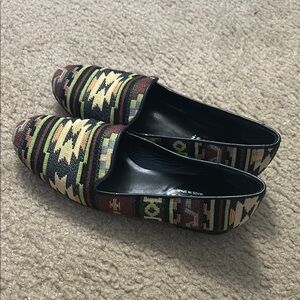 Jon Josef Aztec Embroidered  Needlepoint Smoking Loafers SZ 7.5
